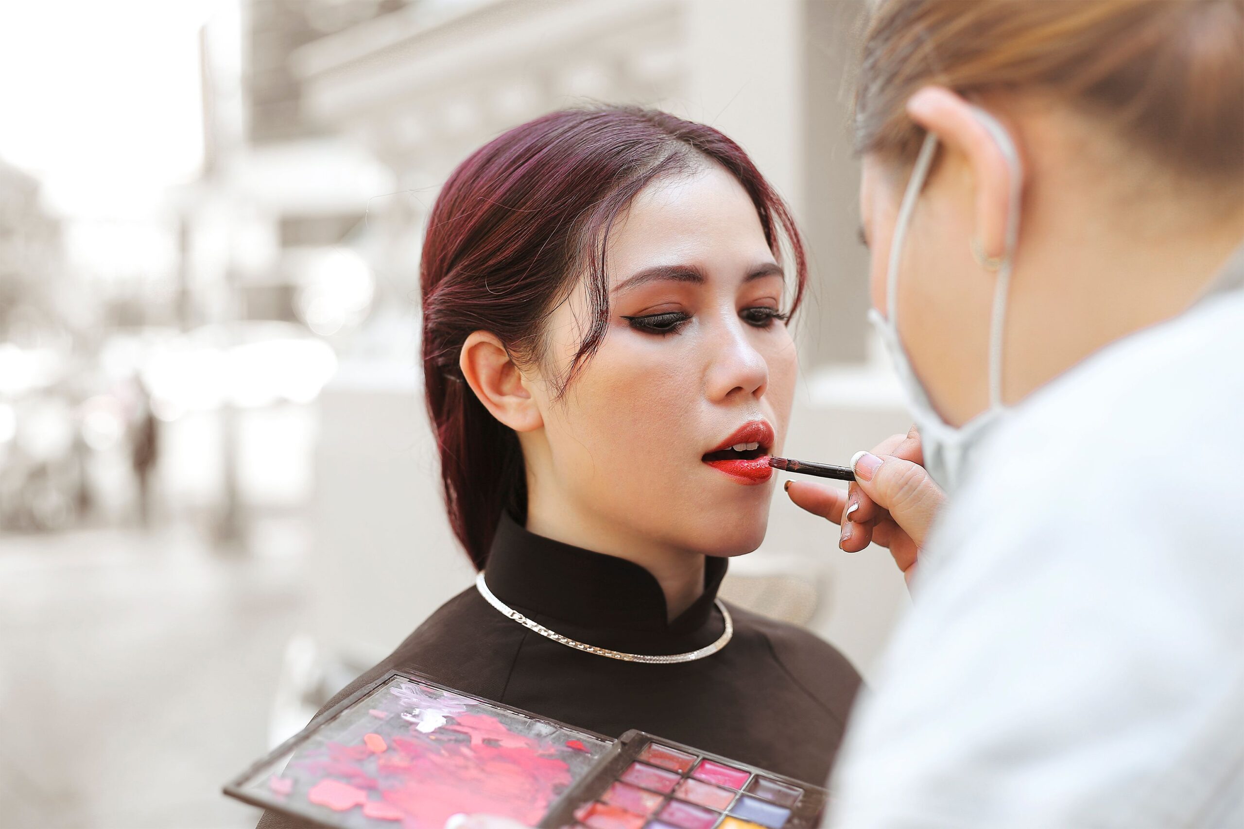 Lip Makeup Essentials: What to Look For Before You Buy